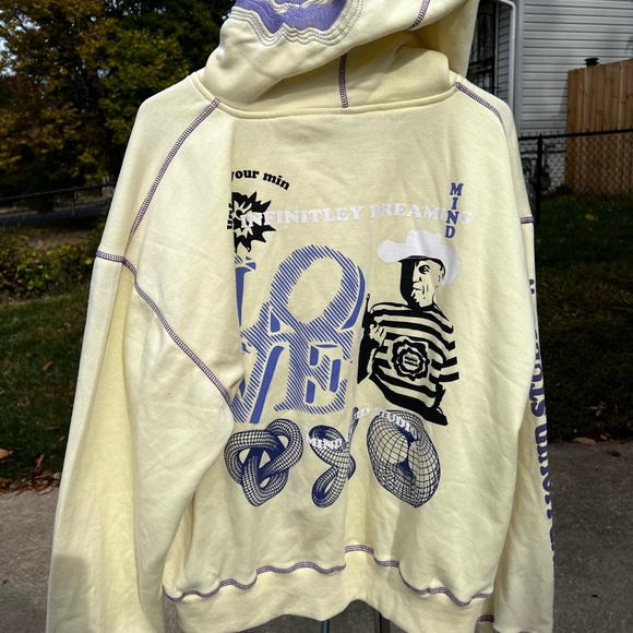 Hoodie - Picture 4 of 5